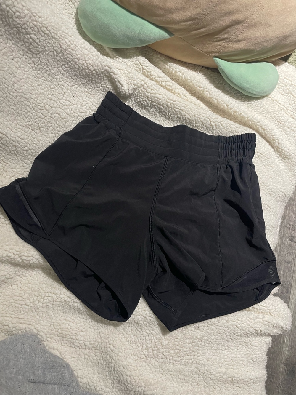 LULULEMON | Hotty Hot Shorts